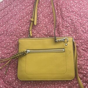 Vince Camuto Crossbody purse